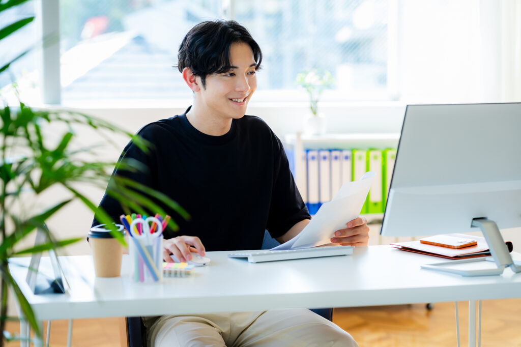 名古屋の認定優良企業【経理職】インフラを支える／土日休み・年休120日以上／転勤なし