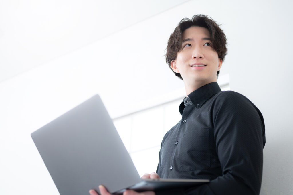 【福岡】鋼管・水道橋メーカーの営業職／土日休・年間120日以上／認定優良企業