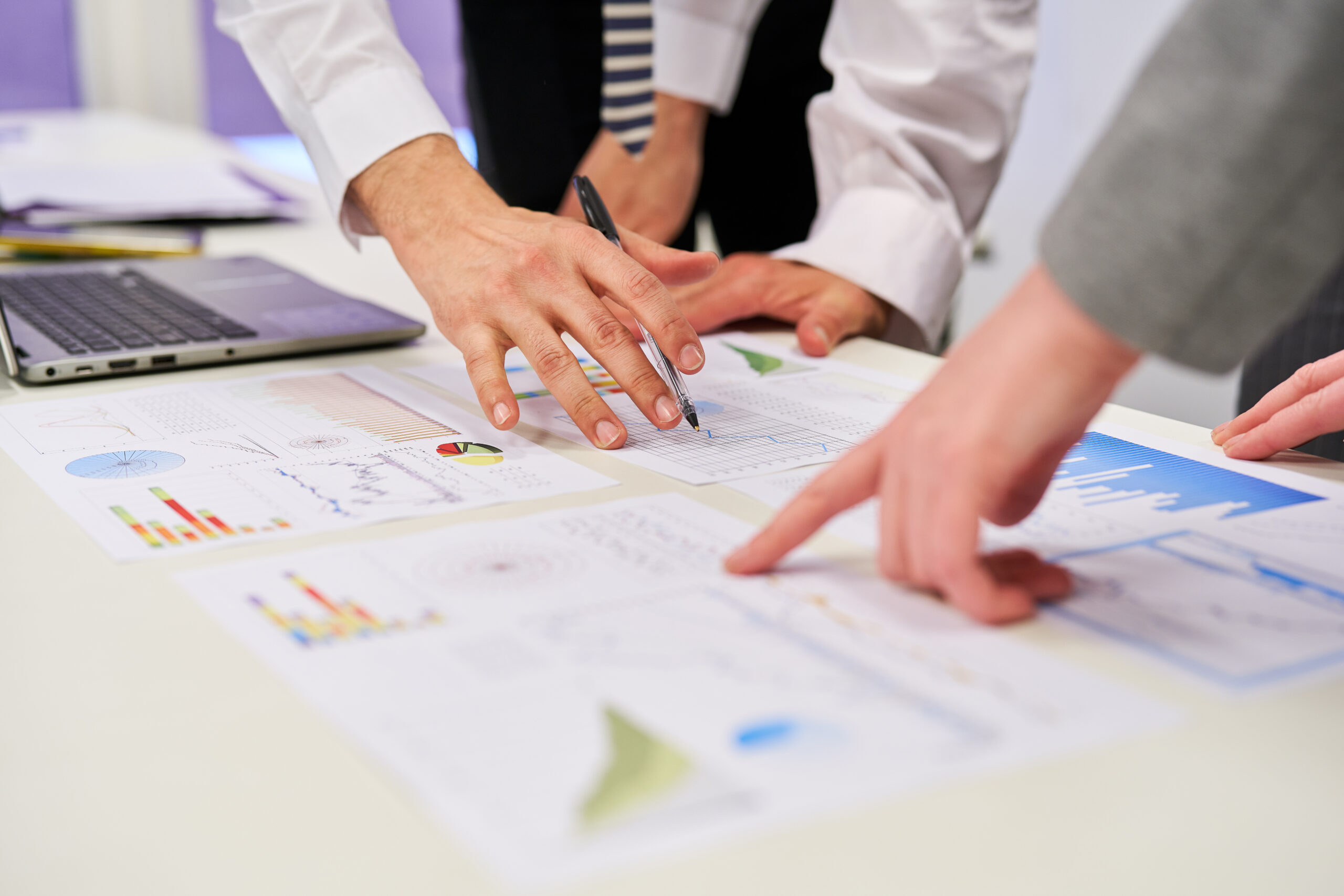 情報から、次に何をすべきかを判断するこkとができる人材